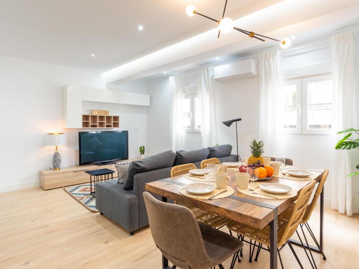 Gorgeous Renovated Apartment 2Br Ac Malaga Ngoại thất bức ảnh