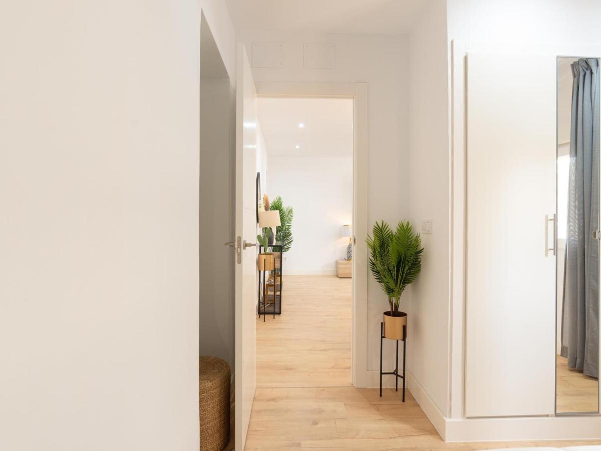 Gorgeous Renovated Apartment 2Br Ac Malaga Ngoại thất bức ảnh