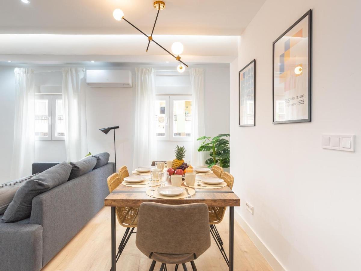 Gorgeous Renovated Apartment 2Br Ac Malaga Ngoại thất bức ảnh